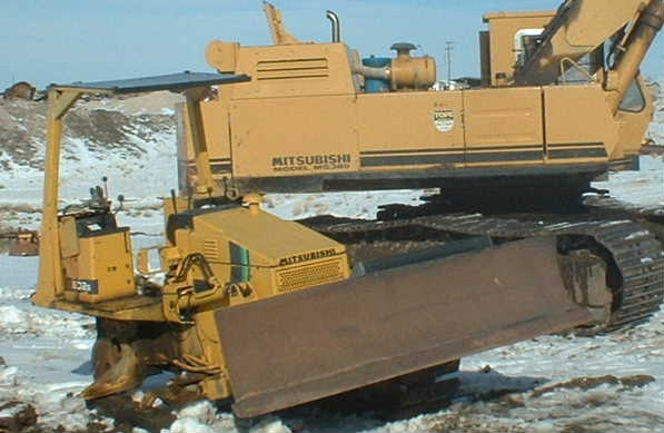 Used Mitsubishi Equipment Parts for sale Mitsubishi 380-2, Engine